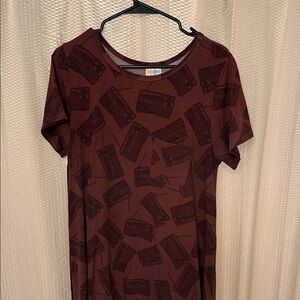 LuLaRoe Maroon Graphic Dress